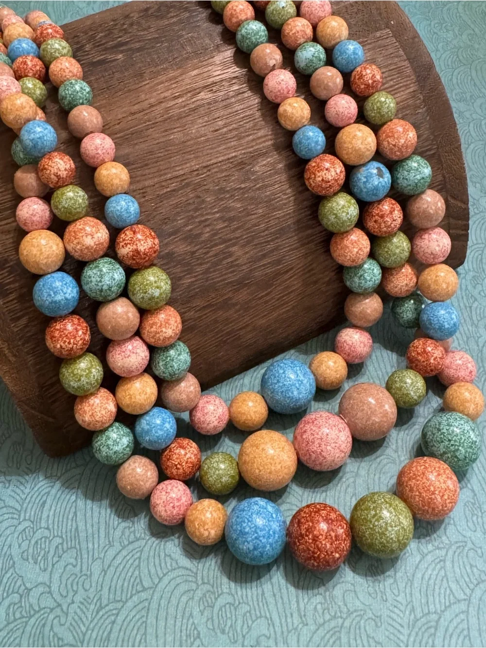 BEADED LAYERED NECKLACE